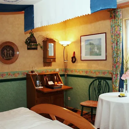 Historische Schlossmuhle Hotel Horbruch