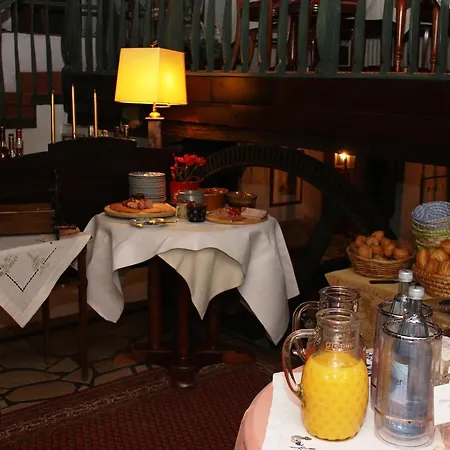 Hotel Historische Schlossmuhle *